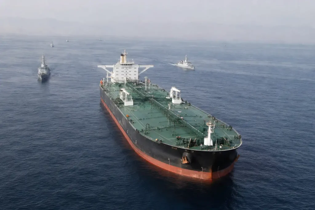 Illustration of Giá dầu Brent vượt 90 USD sau căng thẳng Iran leo thang