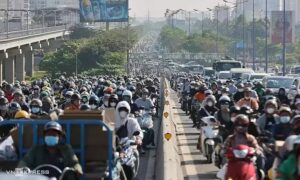 Đề xuất hạn chế xe xăng dầu vào trung tâm TP.HCM