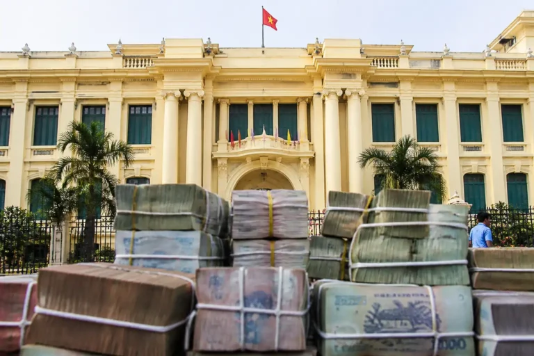 Illustration of Kho bạc Nhà nước rót thêm 220.000 tỷ đồng vào Big4 nửa đầu 2026
