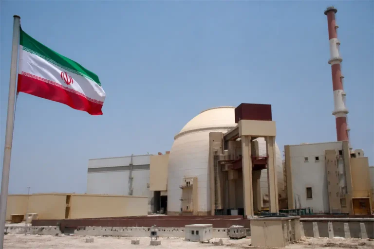 Illustration of Nga tái xây dựng lực lượng hạt nhân tại nhà máy Bushehr ở Iran