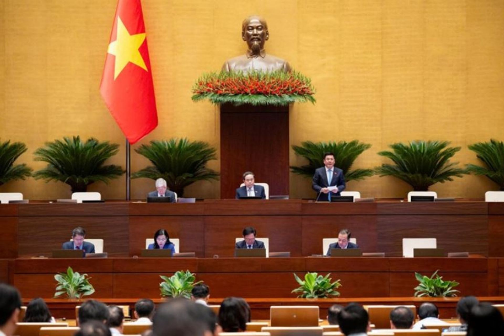 Quốc hội thảo luận về luật công nghệ và điện hạt nhân Ninh Thuận