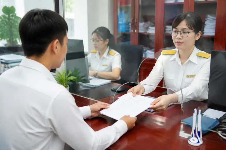 Illustration of Cục Thuế đặt mục tiêu đóng mã số thuế trong 3 ngày khi hoàn thành nghĩa vụ