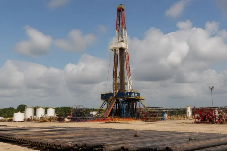 Illustration of Colombia tính đảo ngược lệnh cấm fracking, nhắm 4 tỷ USD đầu tư dầu mới