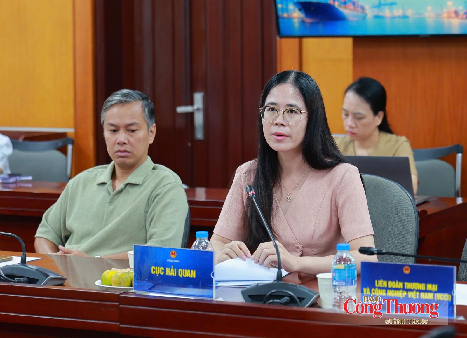 Đại diện các bộ ngành nêu ý kiến 