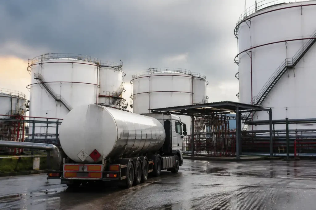 Additional Illustration of Giá diesel lập kỷ lục, Brent tiến sát mốc 95 USD/thùng