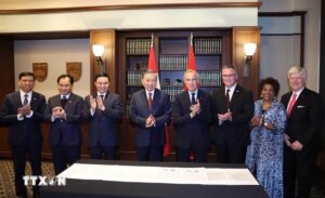 Việt Nam – Canada tăng cường hợp tác năng lượng sạch