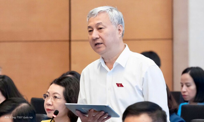 Phó chủ nhiệm Ủy ban Công tác đại biểu Trần Văn Lâm phát biểu tại hội nghị sáng 28/9. (Ảnh: Cổng TTĐT Quốc hội). Nguồn: Vietnambiz