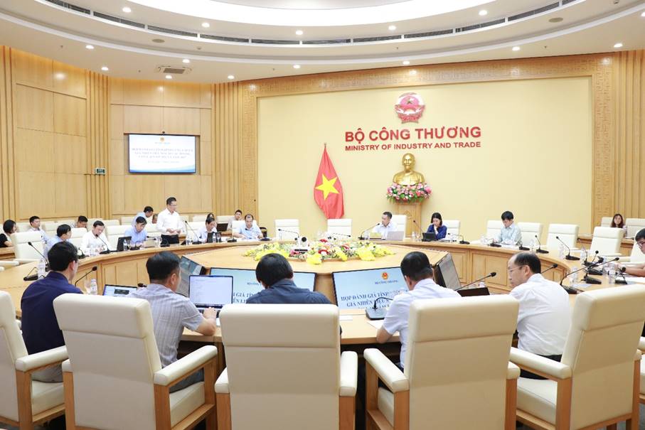 Tham dự cuộc họp có đại diện các đơn vị thuộc Bộ Công Thương và các tập đoàn, tổng công ty năng lượngNguồn: Bộ Công Thương 
