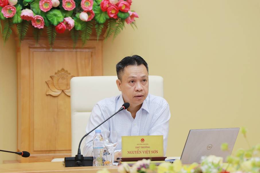 Thứ trưởng Bộ Công Thương Nguyễn Việt Sơn chủ trì cuộc họpNguồn: Bộ Công Thương