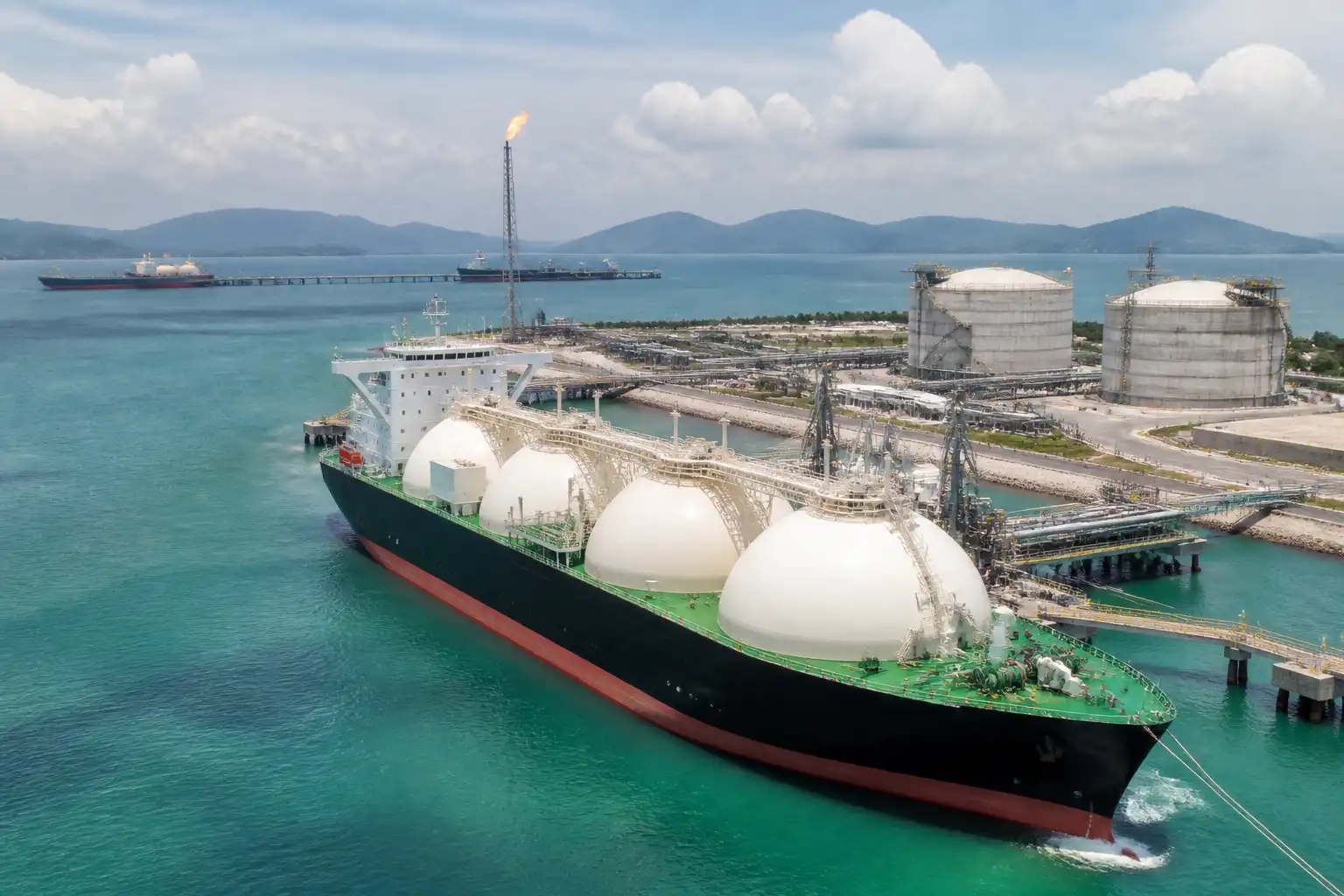 Illustration of Trung tâm dữ liệu AI đẩy nhu cầu LNG Đông Nam Á tăng mạnh