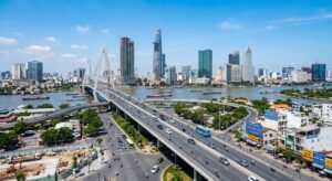Việt Nam đặt mục tiêu GDP tăng ít nhất 10%, hướng tới nâng hạng tín nhiệm vào 2030