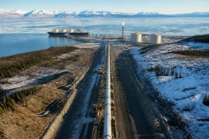 Illustration of Ai sẽ chi trả cho dự án LNG Alaska?