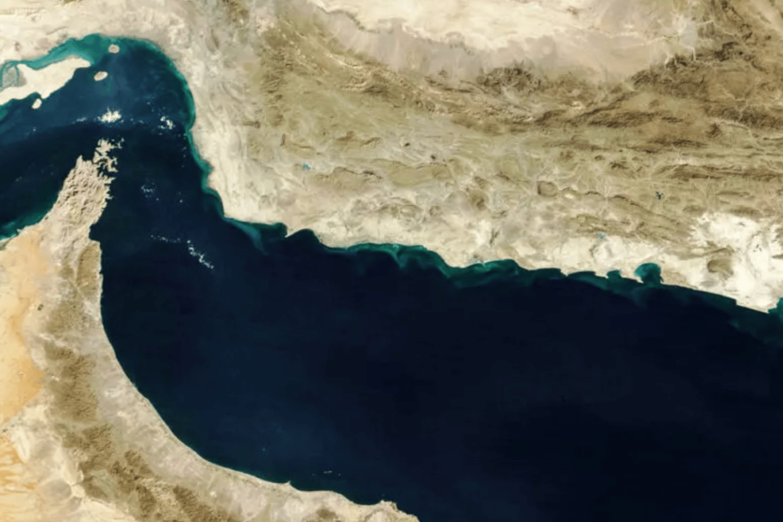 Eo biển Hormuz có thể bị "thay thế" trong 5 năm tới