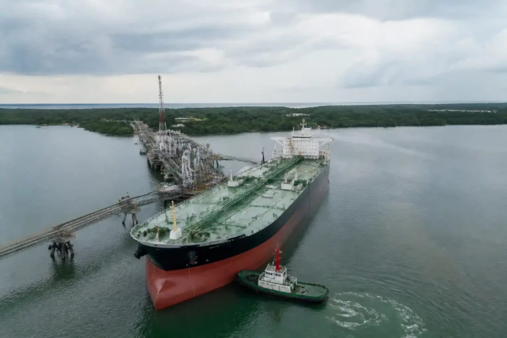 Additional Illustration of Guyana lần đầu dự kiến xuất khẩu dầu vượt 1 triệu thùng/ngày