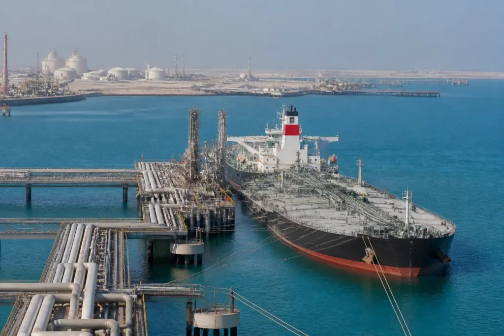 Illustration of Iraq phá giá đồng dinar 14,5% khi gián đoạn Hormuz làm giảm thu dầu