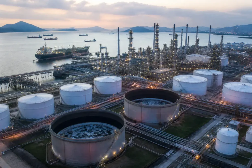 Illustration of Khủng hoảng diesel toàn cầu sâu hơn cả căng thẳng Iran‑Israel