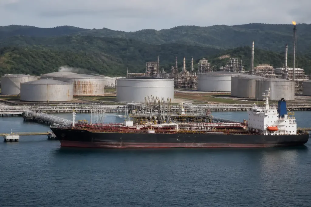 Illustration of Liệu cược dầu Venezuela 100 năm của phương Tây sắp phản tác dụng?