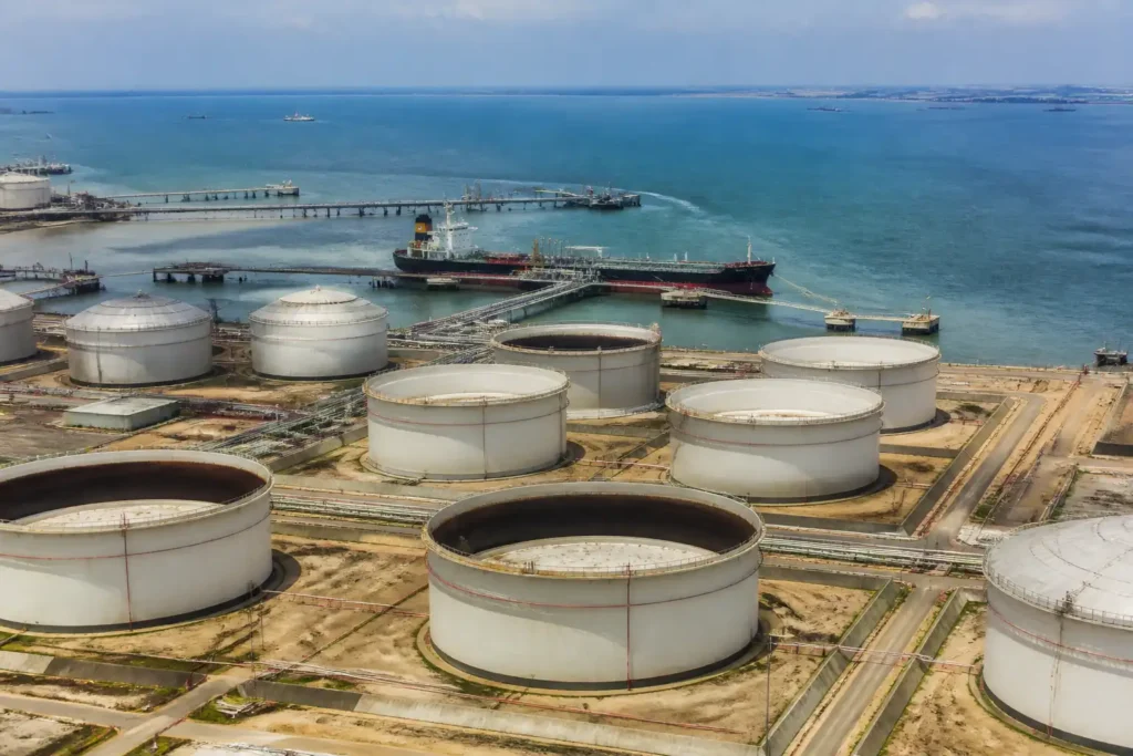 Additional Illustration of OPEC+ dự kiến giữ nguyên hạn ngạch sản lượng dầu thô