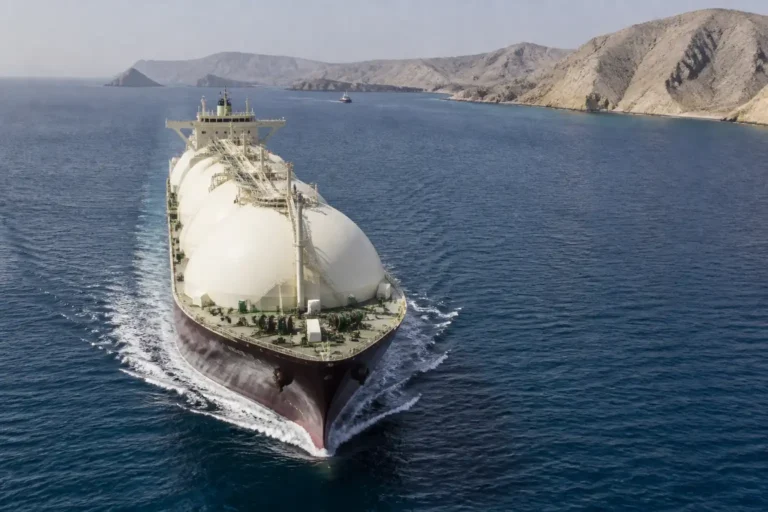 Illustration of Vận chuyển LNG qua Hormuz lên mức cao nhất từ khi chiến tranh Iran nổ ra