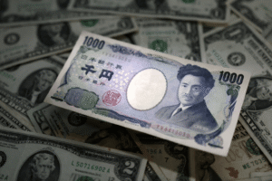 Yên tăng, USD suy yếu khi lo ngại AI thúc đẩy trú ẩn
